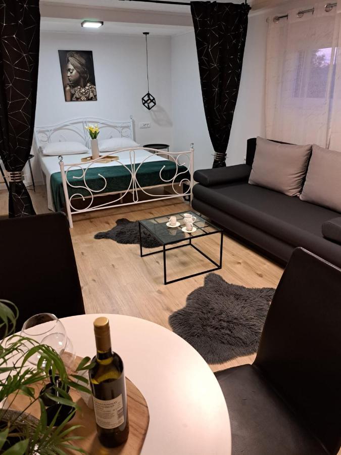 Studio Apartman Maris Apartment Задар Екстериор снимка