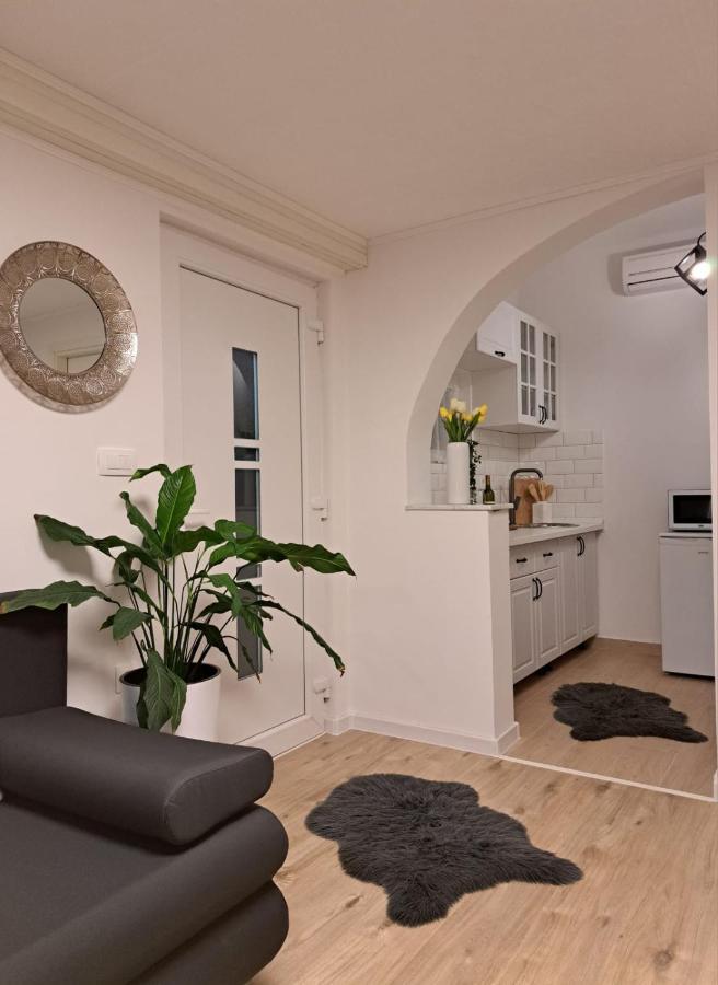 Studio Apartman Maris Apartment Задар Екстериор снимка